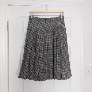Vintage | Classic Black and White Houndstooth Wool Pleated Skirt
